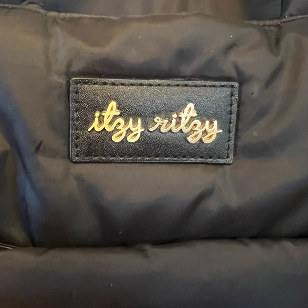 Itzy Ritzy Diaper Bag - Picture 3 of 4